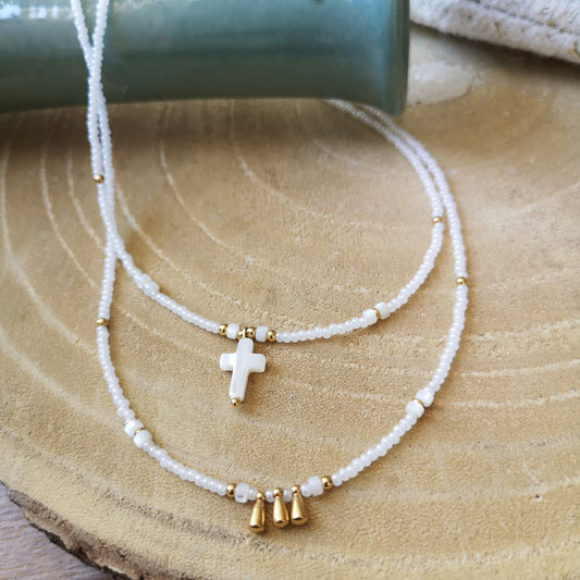 Colliers Valentine nacre.