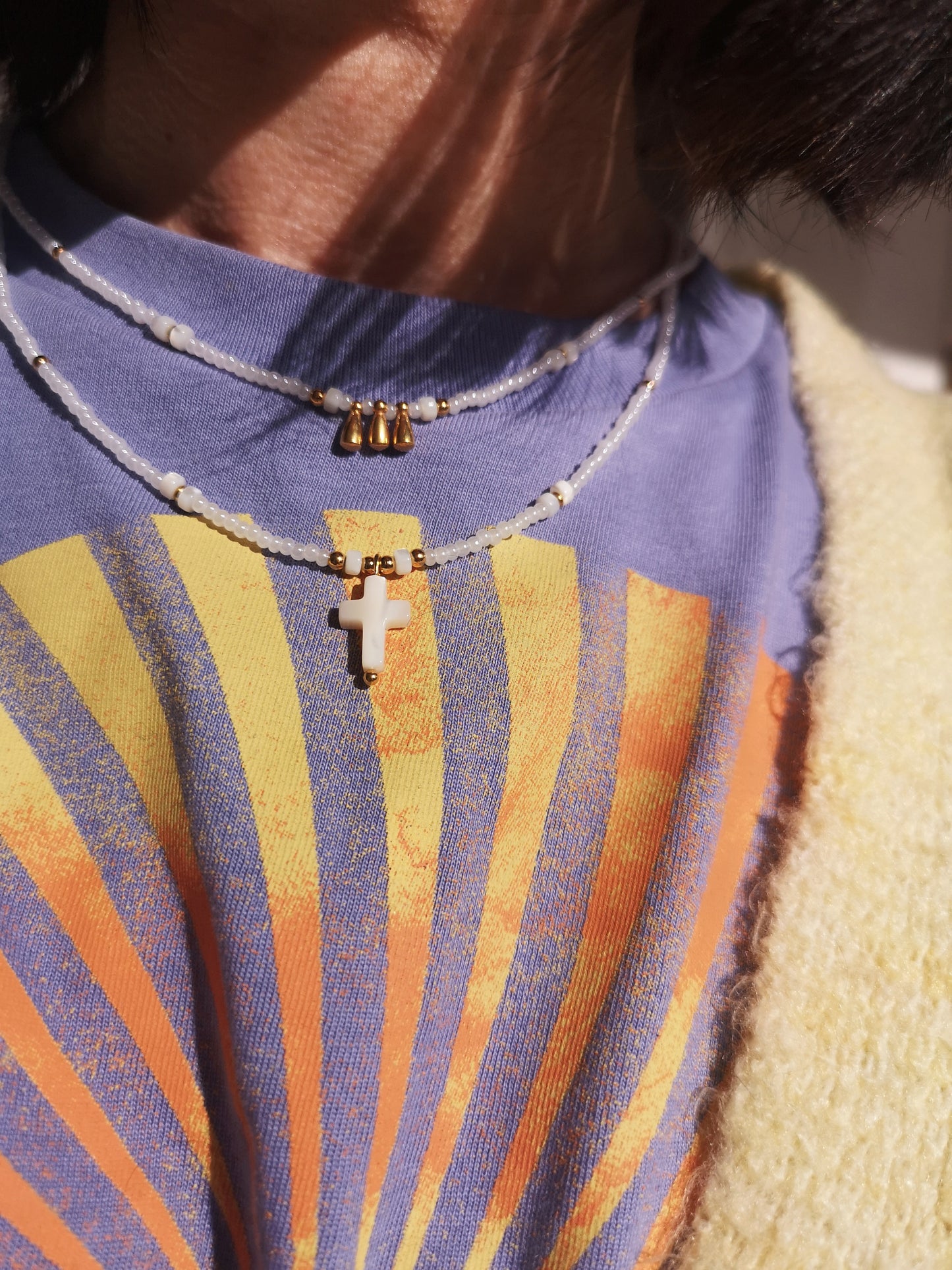 Colliers Valentine nacre.